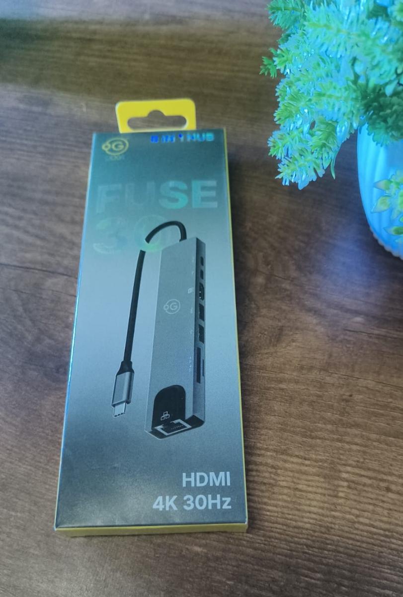 8 in 1 HUB FUSE 30